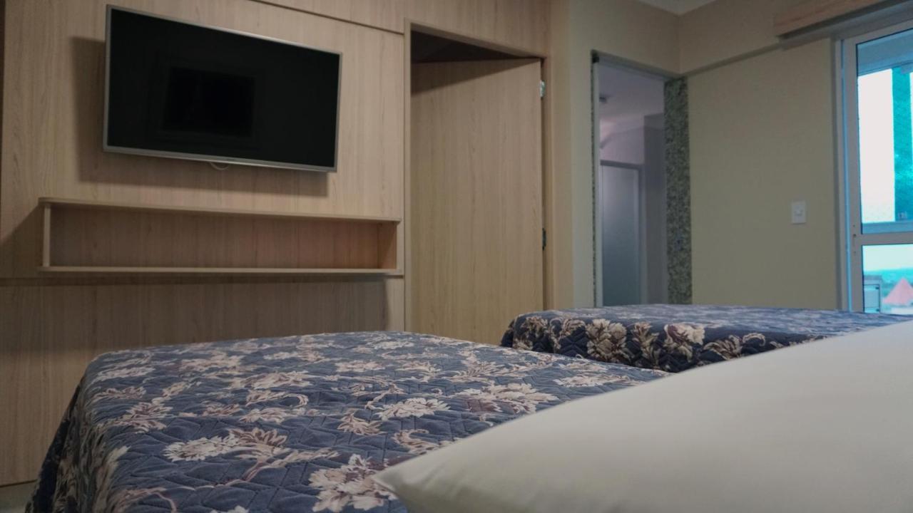 Piazza Com Acesso Ao Clube Diroma Aparthotel Caldas Novas Luaran gambar